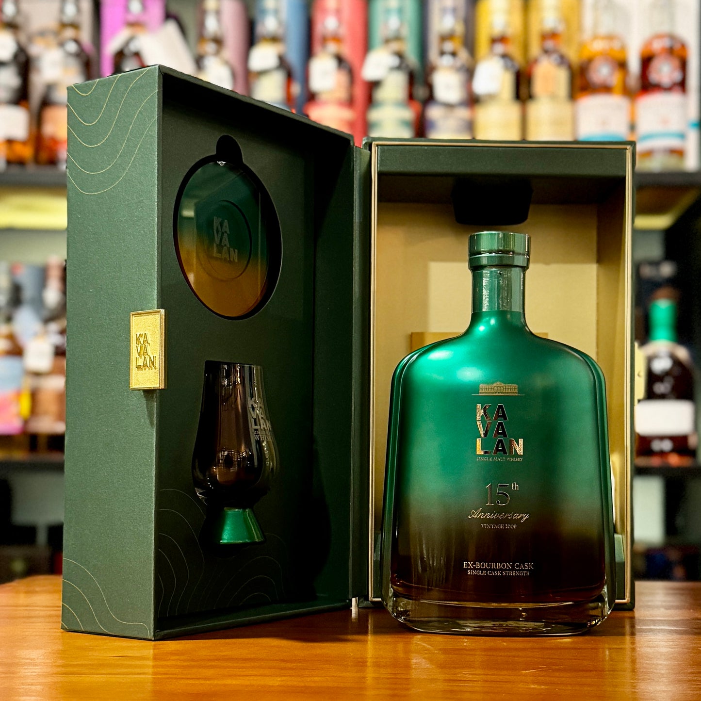 噶瑪蘭15週年紀念原酒2009年波本桶台灣單一麥芽威士忌