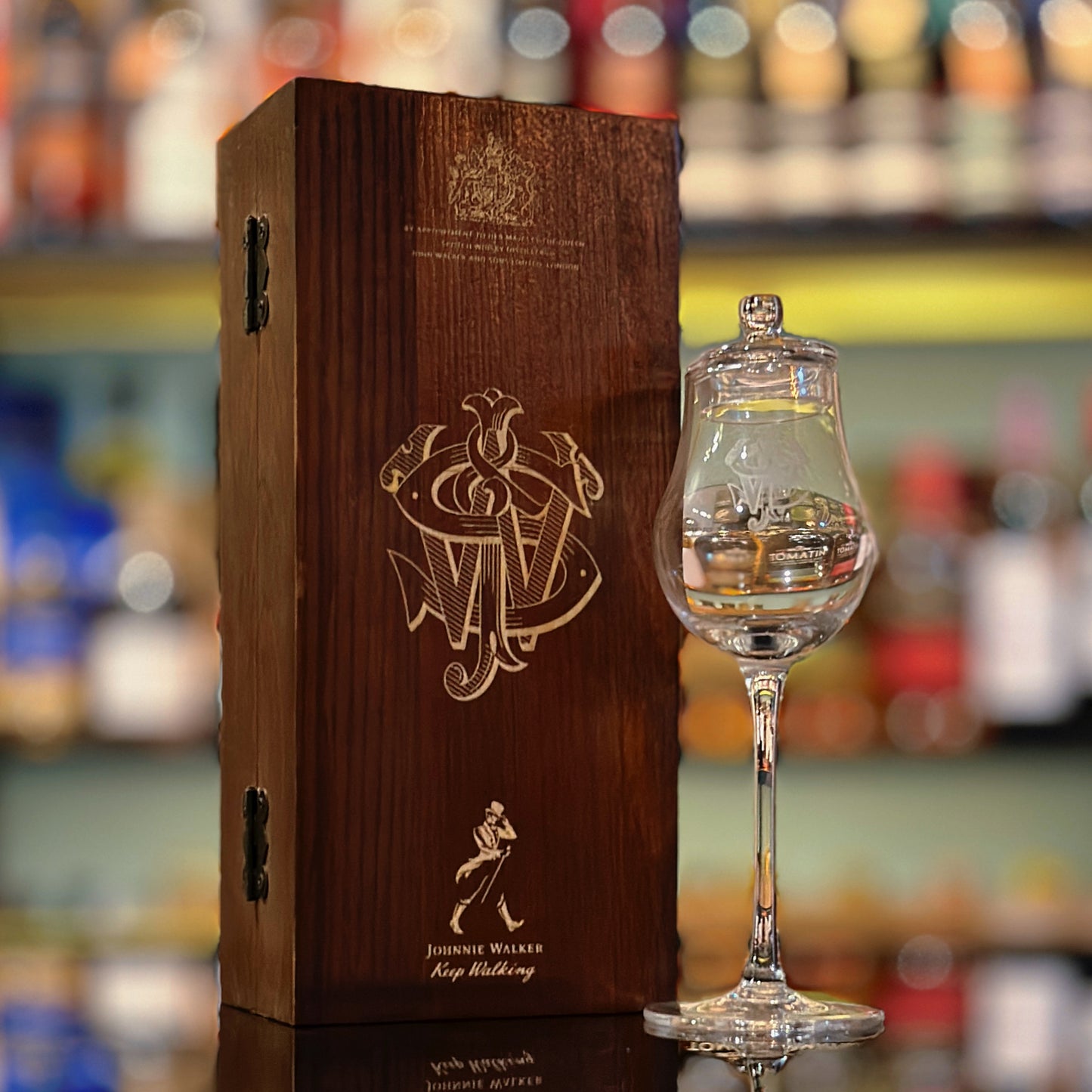 John Walker & Sons XR21 Blended Scotch Whisky (with Nosing Glass)