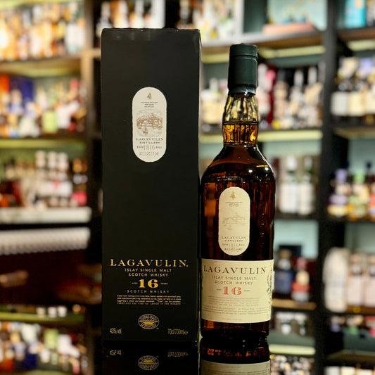 Lagavulin 16 Year Old Single Malt Scotch Whisky (Older Packaging)